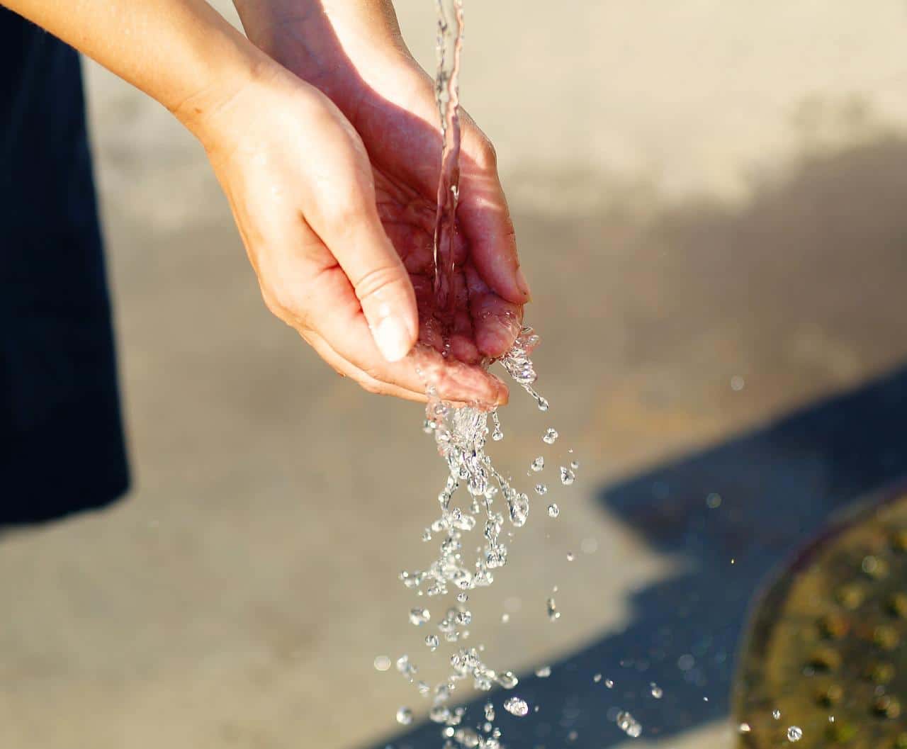 Diferencias Entre El Agua Alcalina Y El Agua Ionizada